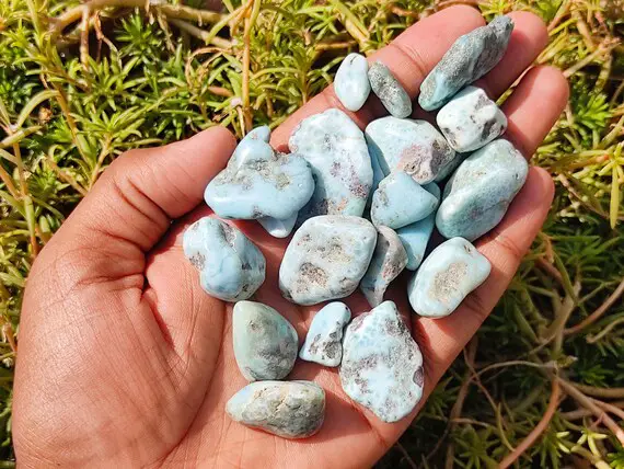 Larimar Raw Crystals - Dominican Republic - Larimar Stone - Meditation Stone - Larimar Crystal - House Warming And Gift - Healing Stone