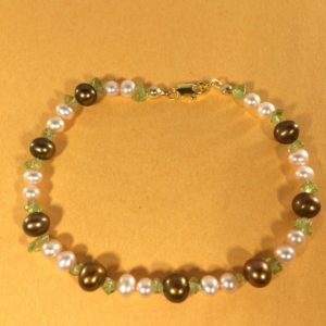 Shop Peridot Bracelets! Peridot Bracelet, Peridot  Gemstone Bracelet , gemstone Bracelet , Birthstone Bracelet  ,     Birthstone bracelet | Natural genuine Peridot bracelets. Buy crystal jewelry, handmade handcrafted artisan jewelry for women.  Unique handmade gift ideas. #jewelry #beadedbracelets #beadedjewelry #gift #shopping #handmadejewelry #fashion #style #product #bracelets #affiliate #ad