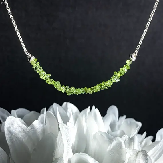 Raw Peridot Statement Necklace, Peridot Stone Necklace Silver Choker Beaded Jewelry Birthstone Necklace Healing Crystals Anniversary Gift