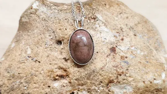 Small Rhodonite Pendant. 925 Sterling Silver. Pink Reiki Jewelry Uk. Taurus Pendant. Gemstone Pendant. 14x10mm Stone