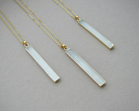 Selenite Necklace Raw Selenite Gold Necklaces Selenite Pendant Healing Selenite Crystal Necklaces For Women Gift Natural Selenite Jewelry