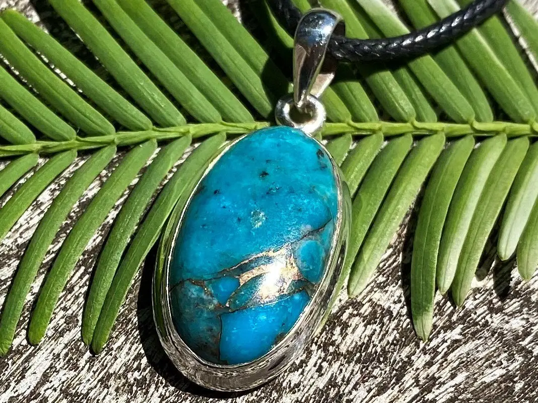 Unisex Natural Turquoise And 925 Silver Healing Stone Necklace With Positive Healing Energy!