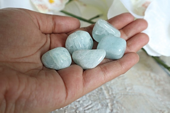2 Stones Aquamarine Tumbled Stones 20 Grams 0.7 Oz Free Us Shipping