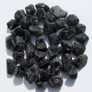 Shop Apache Tears Stones & Crystals! Apachentränen, Rauchobsidian, 50 g., ca. 8-9 Stück, ca. 20-30 mm | Natural genuine stones & crystals in various shapes & sizes. Buy raw cut, tumbled, or polished gemstones for making jewelry or crystal healing energy vibration raising reiki stones. #crystals #gemstones #crystalhealing #crystalsandgemstones #energyhealing #affiliate #ad