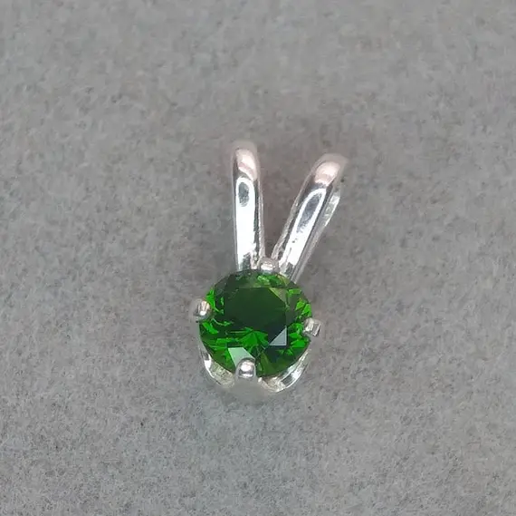 Chrome Diopside Pendant.  Beautiful Deep Green Gemstone.  Silver Pendant.  Faceted And Set  Gemstone
