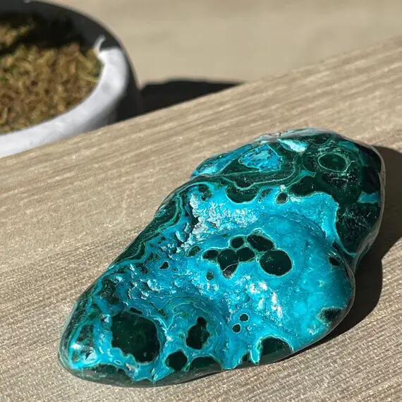 Chrysocolla Free Form | Positive Energy Flow | Crystal Palm Stones | Aaa Grade Crystal’s | Azurite, Malachite, Turquoise