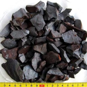 Shop Raw & Rough Hematite Stones! Hämatit, Rohsteine, Wassersteine (1 kg = 15,50 EUR) | Natural genuine stones & crystals in various shapes & sizes. Buy raw cut, tumbled, or polished gemstones for making jewelry or crystal healing energy vibration raising reiki stones. #crystals #gemstones #crystalhealing #crystalsandgemstones #energyhealing #affiliate #ad