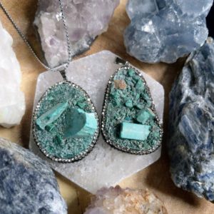 malachite Raw stone necklace pendant with diamonte crystal healing natural stone | Natural genuine Gemstone pendants. Buy crystal jewelry, handmade handcrafted artisan jewelry for women.  Unique handmade gift ideas. #jewelry #beadedpendants #beadedjewelry #gift #shopping #handmadejewelry #fashion #style #product #pendants #affiliate #ad