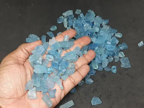 Natural Aquamarine Raw Gemstone For Rough Jewelry Making 5-25mm Rough Raw Aquamarine Chips And Crystals Stones Crystal Healing Jewelry