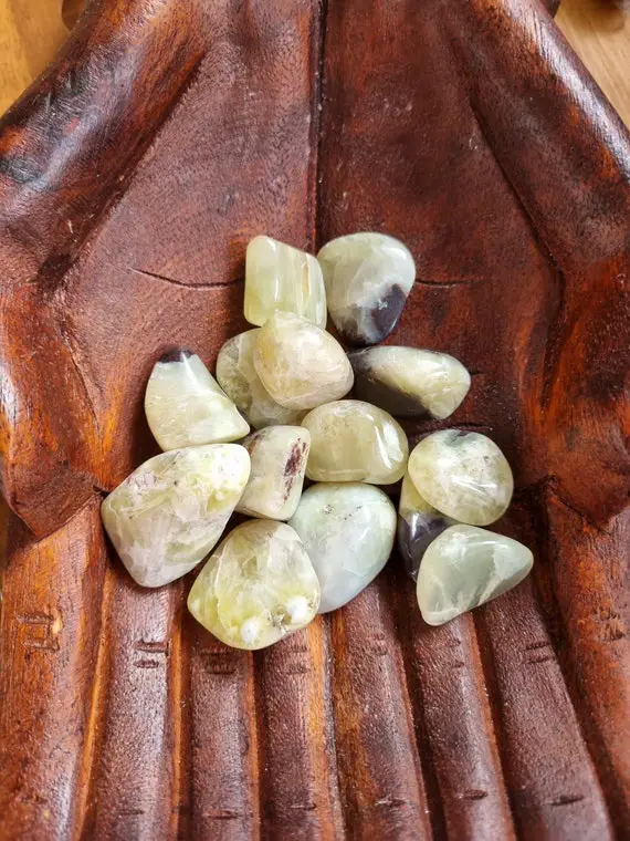 Prehnite Tumble / Polished Stone