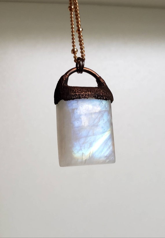 Rainbow Moonstone Necklace, Blue Flashy Moontone Necklace, Copper Electroformed, Healing Crystals, Gift Idea