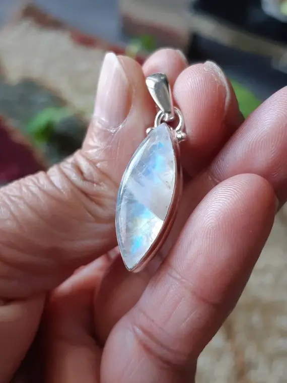 Rainbow Moonstone Pendant (sterling Silver + Aaa Grade Crystal) **price Is For One Pendant**