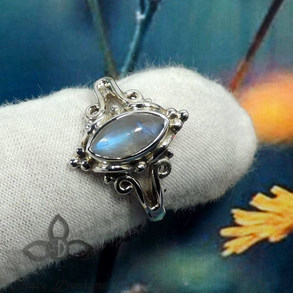 Rainbow Moonstone Ring, Blue Fire Rainbow Moonstone Ring, Designer Ring, 925 Silver Ring, Perfect Gift For Her, Partywear Rings, Jewellery