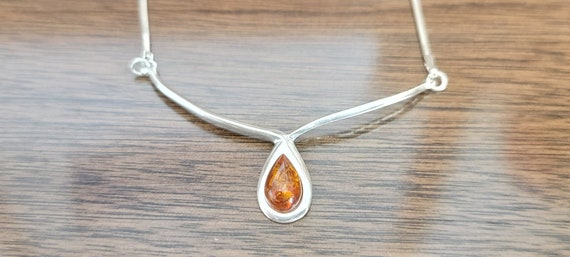 Sterling Silver Amber Neck - Amber Necklace  - Sterling Silver  - Amber