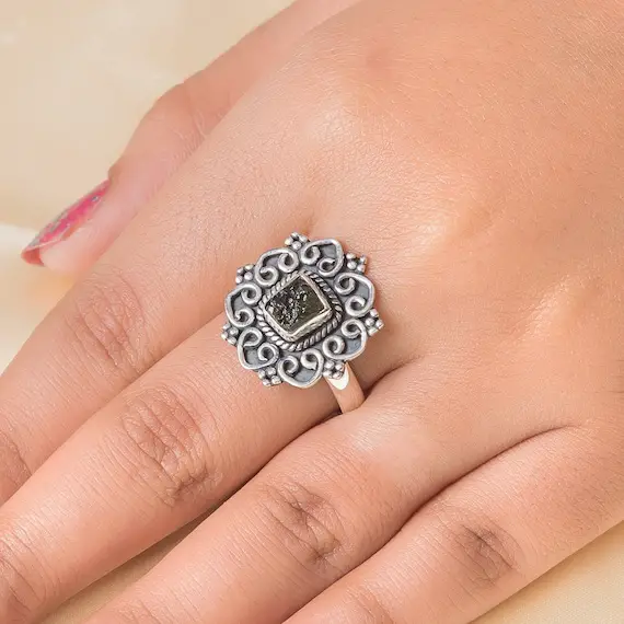 Genuine Moldavite Ring, 925 Sterling Silver Ring, Crystal Ring, Handmade Jewelry, Women Silver Ring, Valentine Day Gift For Women