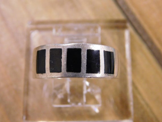 5 Panel Jet Inlay Sterling Silver Ring Size 9 1/4