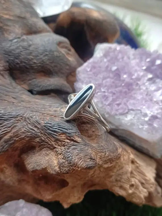 925 Solid Silver And Carved Whitby Jet Ring