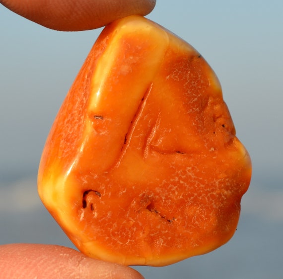 Amber Nugget, Collector's Stone, White Amber, Raw Amber, Genuine Baltic Amber, Ancient Amber Stone, Meditation Stone, 10.7 Grams