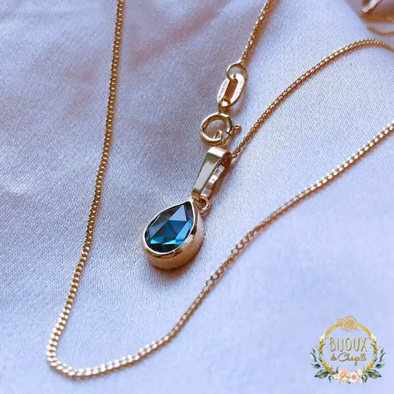 Ethereal Pear Alexandrite Pendant Necklace In 9ct Gold