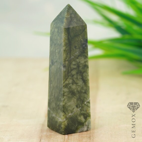 Green Jade 60g. Natural Crystal Rare Magnetic Artwork Xiuyan Reiki Healing Crystal Stone Wand 75x19mm