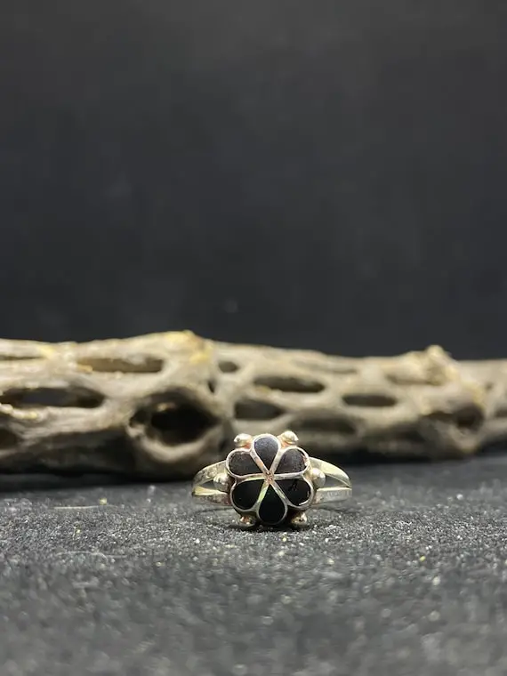 Handmade Native American Zuni Inlay Jet Sterling Silver Flower Ring Size 8