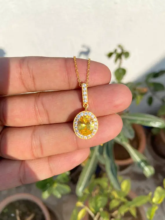 Oval Sapphire Necklace- 14k Gold Sapphire Necklace- Yellow Sapphire Necklace- Sapphire Pendant