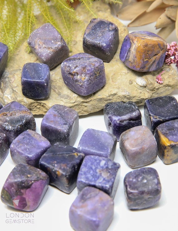 Sugilite Crystal Cubes - Mini Tumbledstones Pocket Crystals - Tumbled Sugilite Gemstone Cubes - Worry Tumbled Stone (weight 25g-65g)
