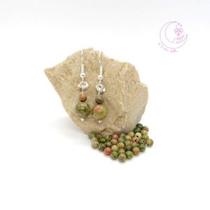 Shop Unakite Earrings! Boucles d'oreilles en Unakite | Natural genuine Unakite earrings. Buy crystal jewelry, handmade handcrafted artisan jewelry for women.  Unique handmade gift ideas. #jewelry #beadedearrings #beadedjewelry #gift #shopping #handmadejewelry #fashion #style #product #earrings #affiliate #ad