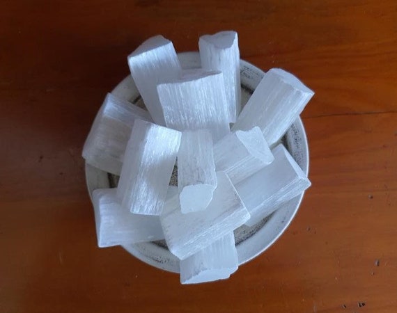 White Selenite 250g Rough Pieces Raw Selenite Selenite Stick Mineral Wand Selenite Healing Sticks  5cm To 5.5cm 1.97in To 2.17in
