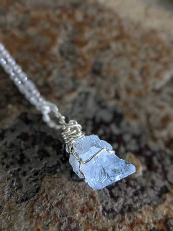 High-quality Celestite Sterling Silver Wire Wrapped Necklace, Crystal Pendant, Silver Jewellery, Raw Gemstone, Unferal Hippie.