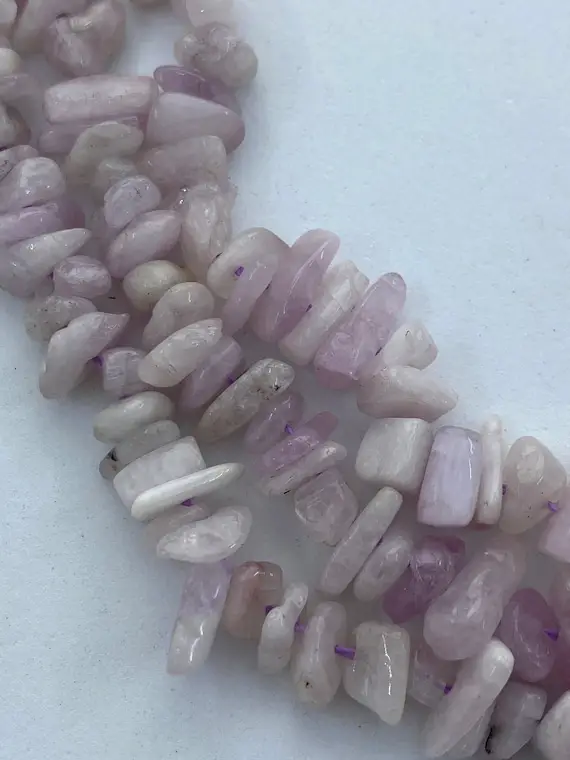 Kunzite Gemstone Chip Beads. 16” Strand Of 5-8mm  High Quality Chips. A Form Of Spodumene. Known As A Healing Stone.