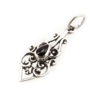 Onyx Pendant, Sterling Silver 925, incl. chain | Natural genuine Gemstone jewelry. Buy crystal jewelry, handmade handcrafted artisan jewelry for women.  Unique handmade gift ideas. #jewelry #beadedjewelry #beadedjewelry #gift #shopping #handmadejewelry #fashion #style #product #jewelry #affiliate #ad
