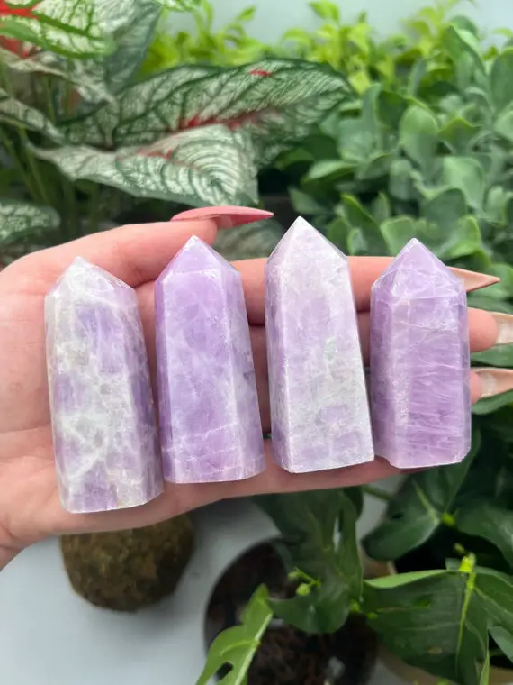 Rare High Quality Kunzite Crystal Point/tower (qty: 1) (lot 3)