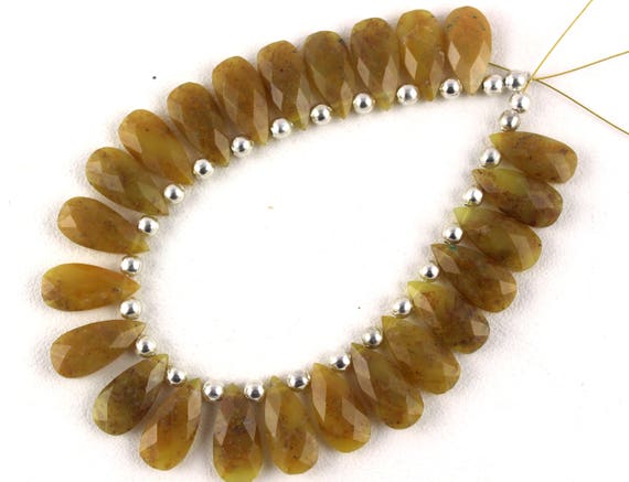 Yellow Agate Pear Beads: Faceted Gemstone Strand (7.5x16-8x17mm)