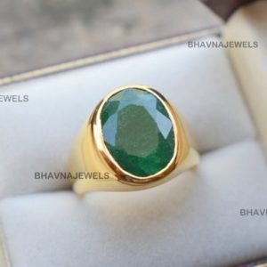 Natural Emerald ring , signet ring , 925 sterling silver ring , unisex ring , Emerald mens ring , man ring , Faceted Emerald gemstone