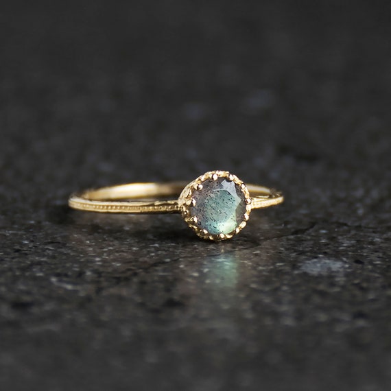 Labradorite Ring, Solid Gold Gemstone Ring, 14k Solitaire Ring, Gray Round Ring, Solitaire Gemstone Ring, Dainty Gemstone Ring, Fine Jewelry