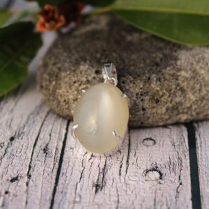 Natural Moonstone Pendant-Boho style Pendant 925 Silver- Simple dailywear Pendant-healing stone- Handmade Jewellery-gift for mom women | Natural genuine Gemstone jewelry. Buy crystal jewelry, handmade handcrafted artisan jewelry for women.  Unique handmade gift ideas. #jewelry #beadedjewelry #beadedjewelry #gift #shopping #handmadejewelry #fashion #style #product #jewelry #affiliate #ad