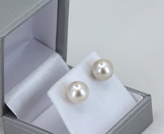 Cream Pearl Earrings, Yellow Gold Screw Back Natural White Pearl Stud Earrings, Large 10mm Pearl Earrings
