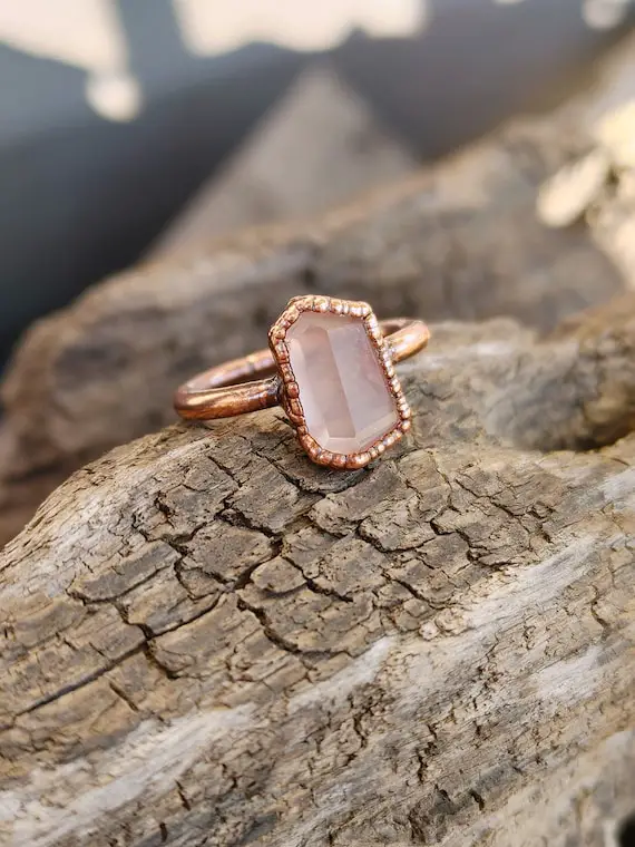 Rose Quartz Copper Ring/ Natural Rose Quartz Ring/ Copper Electroformed/ Pale Pink Crystal Quartz Ring/ Transparent Irregular Crystal Ring