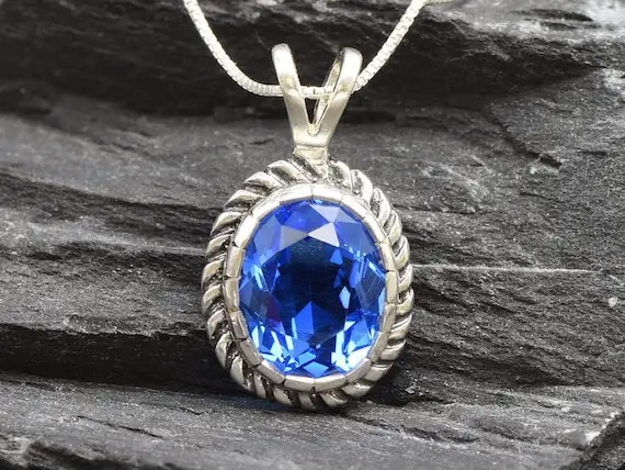 Blue Sapphire Necklace, Created Sapphire, Lavender Sapphire, Sapphire Pendant, Blue Oval Pendant, Vintage Necklace, Solid Silver Pendant
