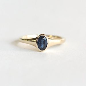 Bezel Set Engagement Ring | Oval Signet Ring | Signet Sapphire Ring | Oval Bezel Engagement Ring | Signet Engagement Ring [Greta Ring] | Natural genuine Gemstone rings, simple unique alternative gemstone engagement rings. #rings #jewelry #bridal #wedding #jewelryaccessories #engagementrings #weddingideas #affiliate #ad