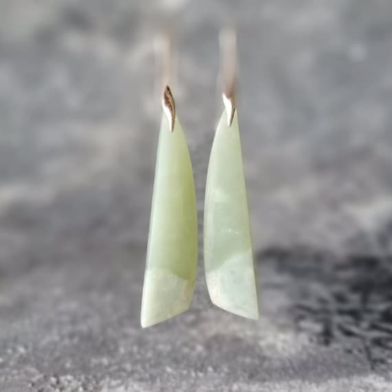 Bowenite Earrings, Sterling Silver Earrings Green New Jade Crystal Earrings Antigorite Serpentine Healing Earrings Long Earrings