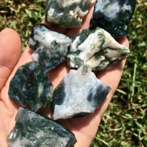 Moss Agate Crystals & Stones