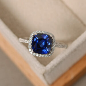 Sapphire Engagement Rings