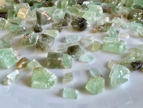 1/2 Lb Green Calcite Crystal Chunks - Coarse Gemstone Chips (8 Oz)