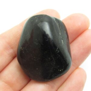 73.340 Carats Jet Gemstone Black Cabochon Tumble Rare English Brittish Gem Fossilized Wood Fossil Perfect For Wire Wrapping 73.340 Carats Jet Gemstone Black Cabochon Tumble Rare English Brittish Gem Fossilized Wood Fossil Perfect For Wire Wrapping