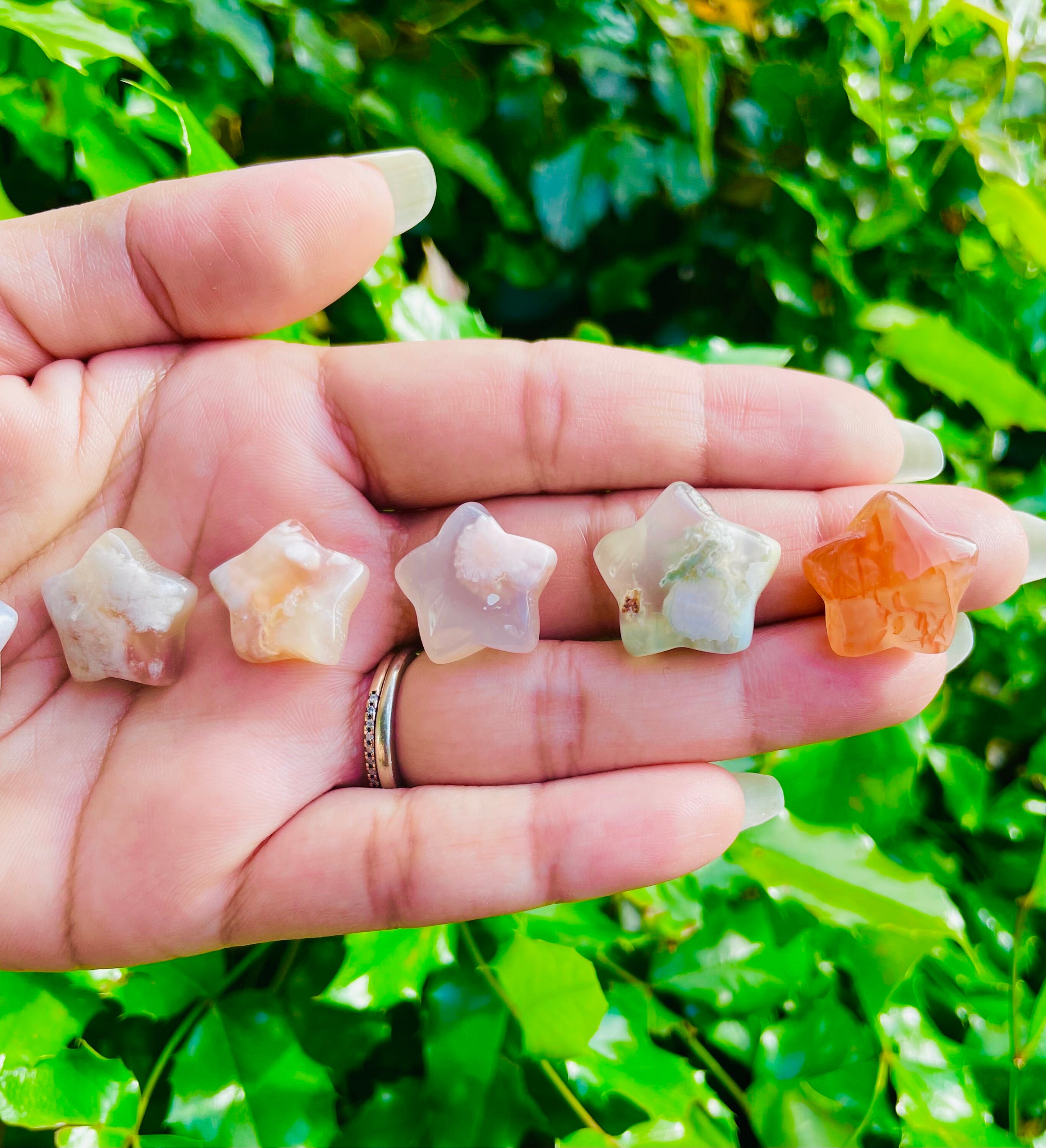 Polished Flower Agate Star Crystal: Mini Carved Gemstone (15-22mm)