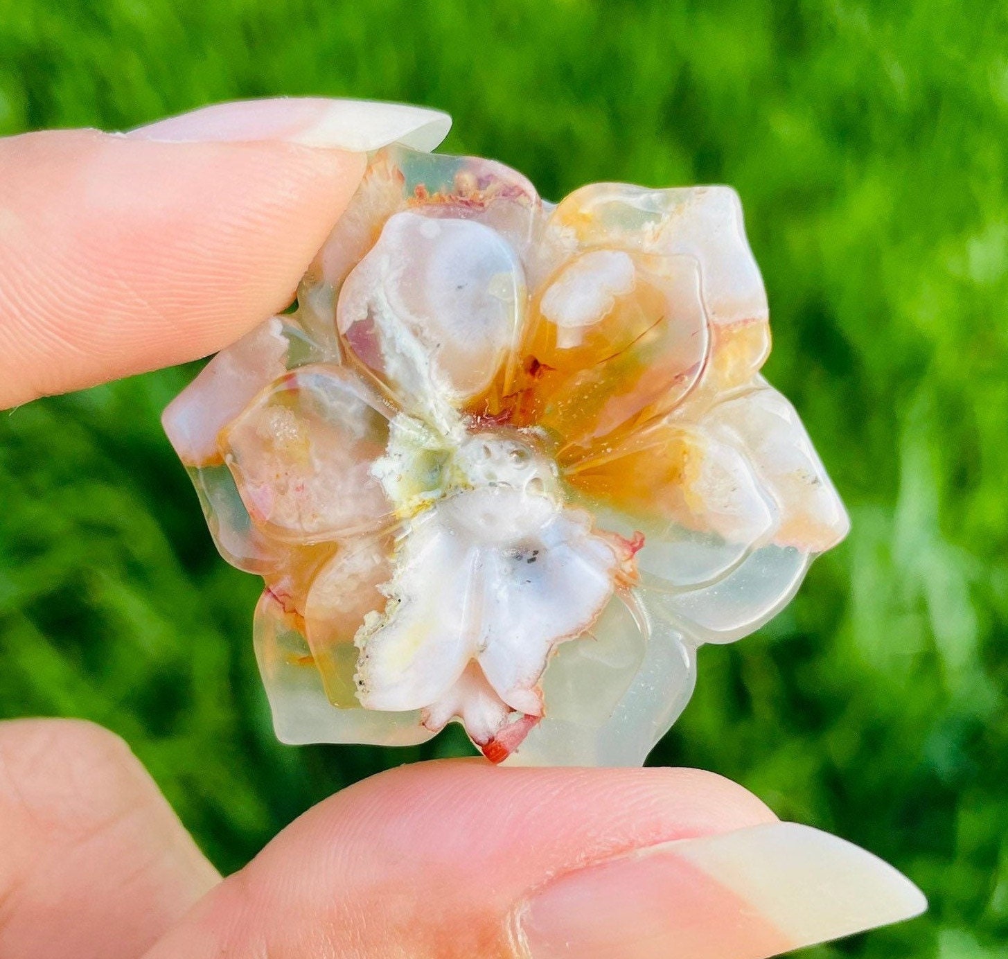 Sakura Flower Agate Crystal Carving: White & Pink Gemstone Sakura Flower Agate Crystal Carving: White & Pink Gemstone