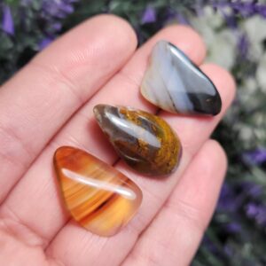Montana Agate Specimen: Tumbled Polished Crystal