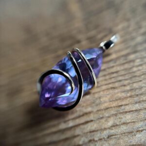 Alexandrite in 14k gold pendant